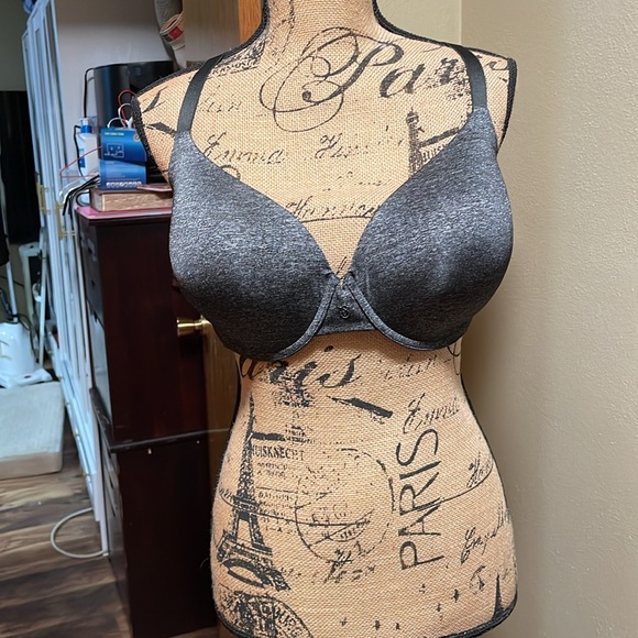 Victoria's Secret Dark Grey Underwire Bra Size 38DDD - Picture 7 of 9